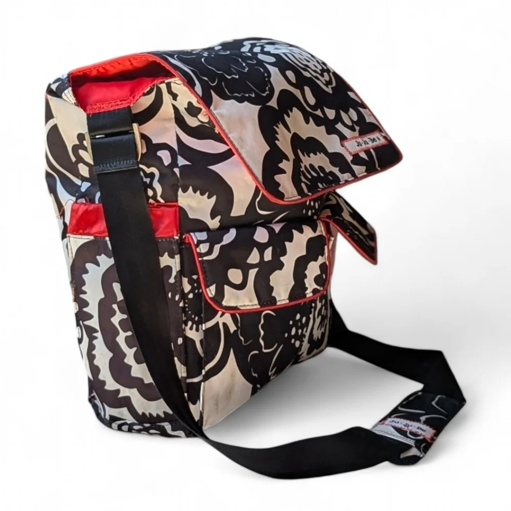 Ju-Ju-Be Onyx Blossoms Be Hip Messenger Diaper Bag‎ Floral Magnetic Snaps